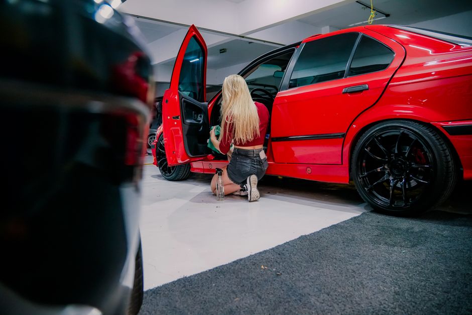 Meticulous interior detailing process